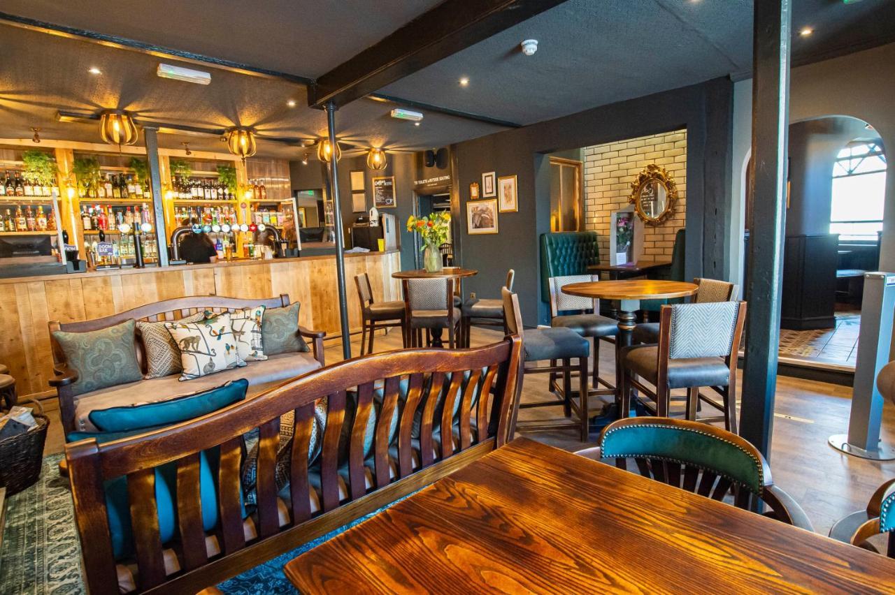 Kings Arms Hotel Stansted Mountfitchet Esterno foto